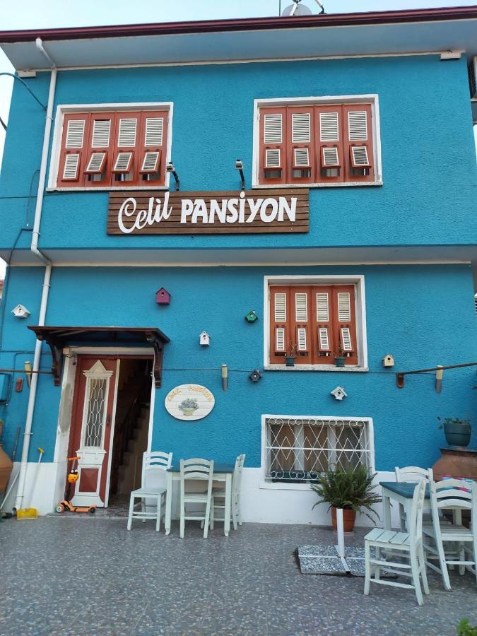 Celil Pansiyon Ayvalı Exterior foto